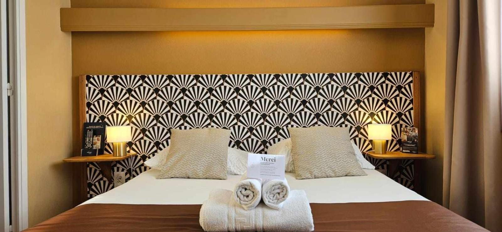 Hotel Bar Saint Christophe Ле-Тийёль Экстерьер фото